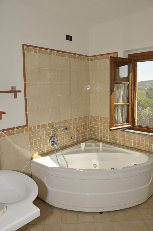 Agriturismo Renai E Monte II Gambassi Terme Exteriér fotografie